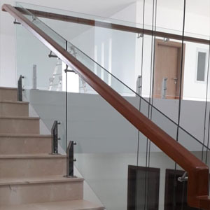 Trik & Tips Memasang Railing Tangga Kaca Tempered